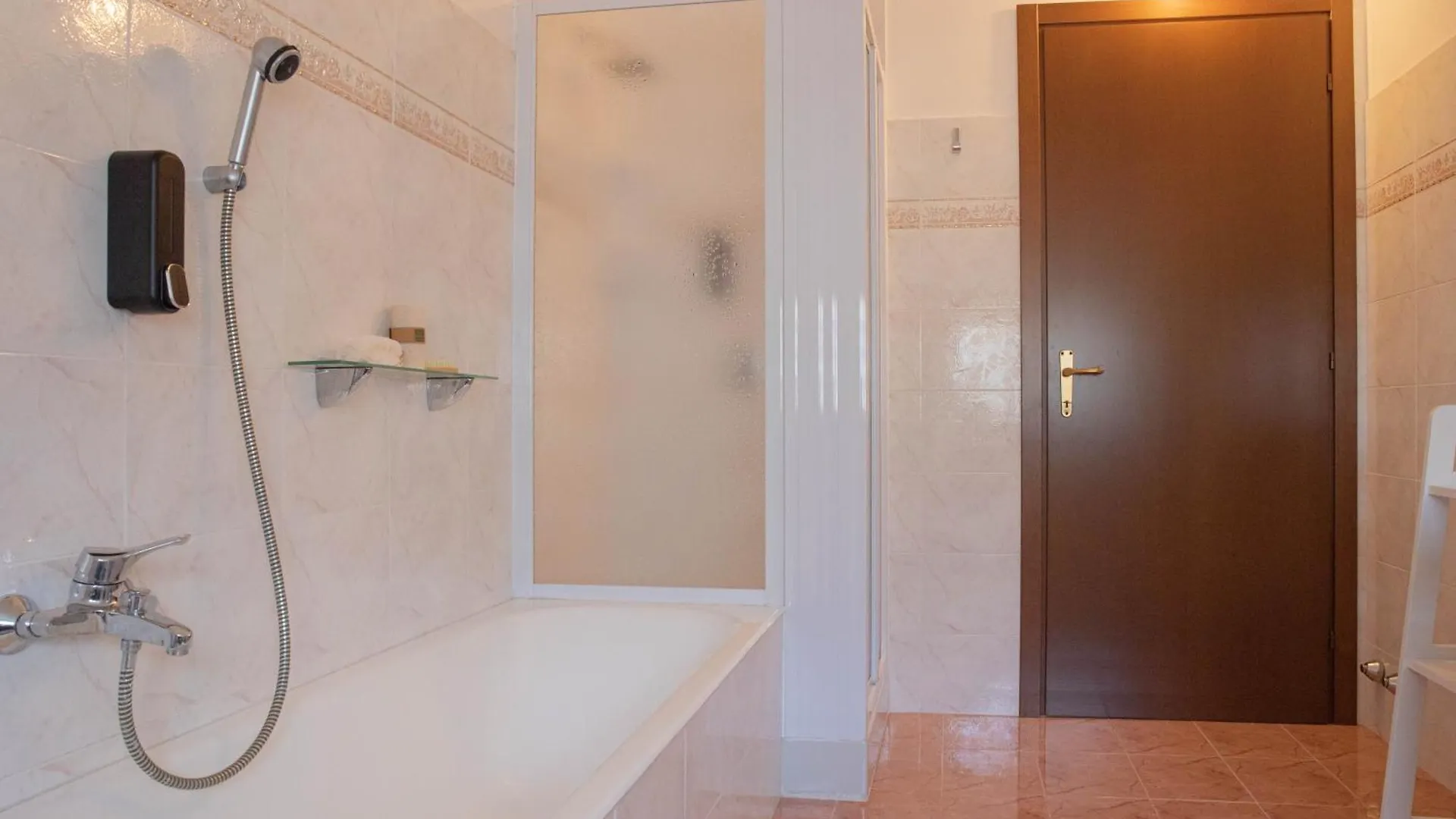 Appartamento Silla House - A Due Passi Dal Lago Malgrate Italia