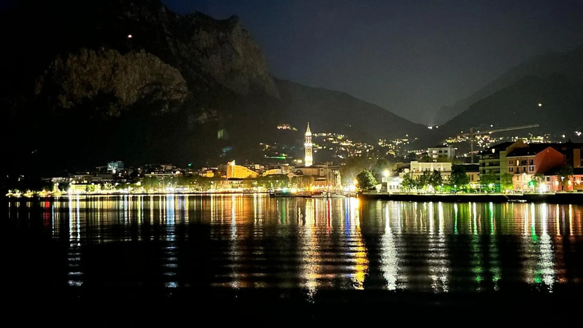 Silla House - A Due Passi Dal Lago Malgrate 0*,